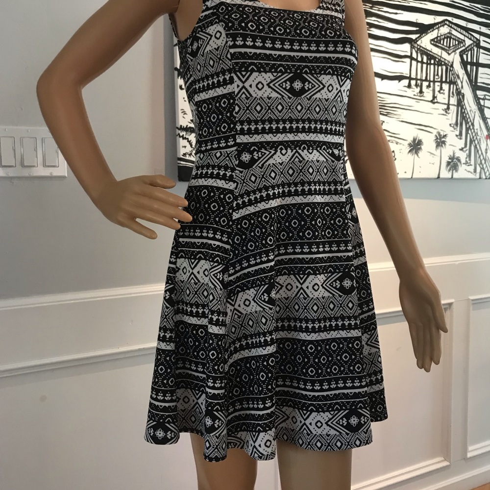 H&M Dress - Picture 6 of 7